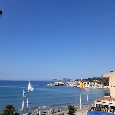 Apartment Location Saisonniere T1 Meuble A 20M De L'Eau *