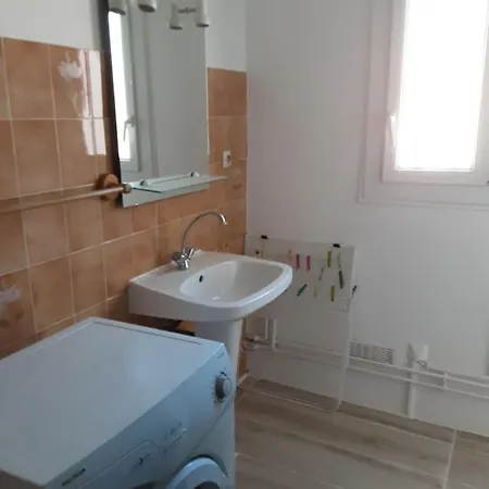 Location Saisonniere T1 Meuble A 20M De L'Eau * Saint-Cyr-sur-Mer